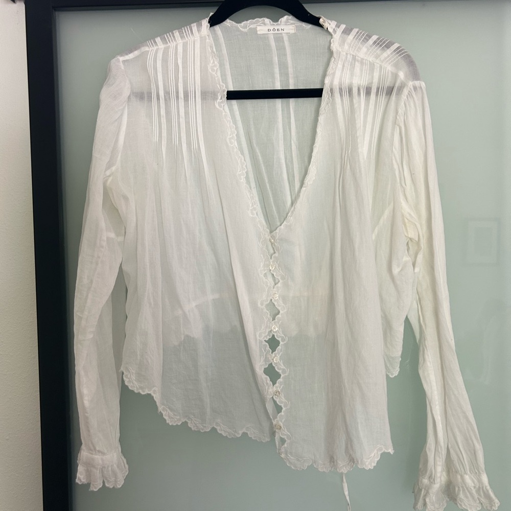 Doen White Pleated Long Sleeve Blouse